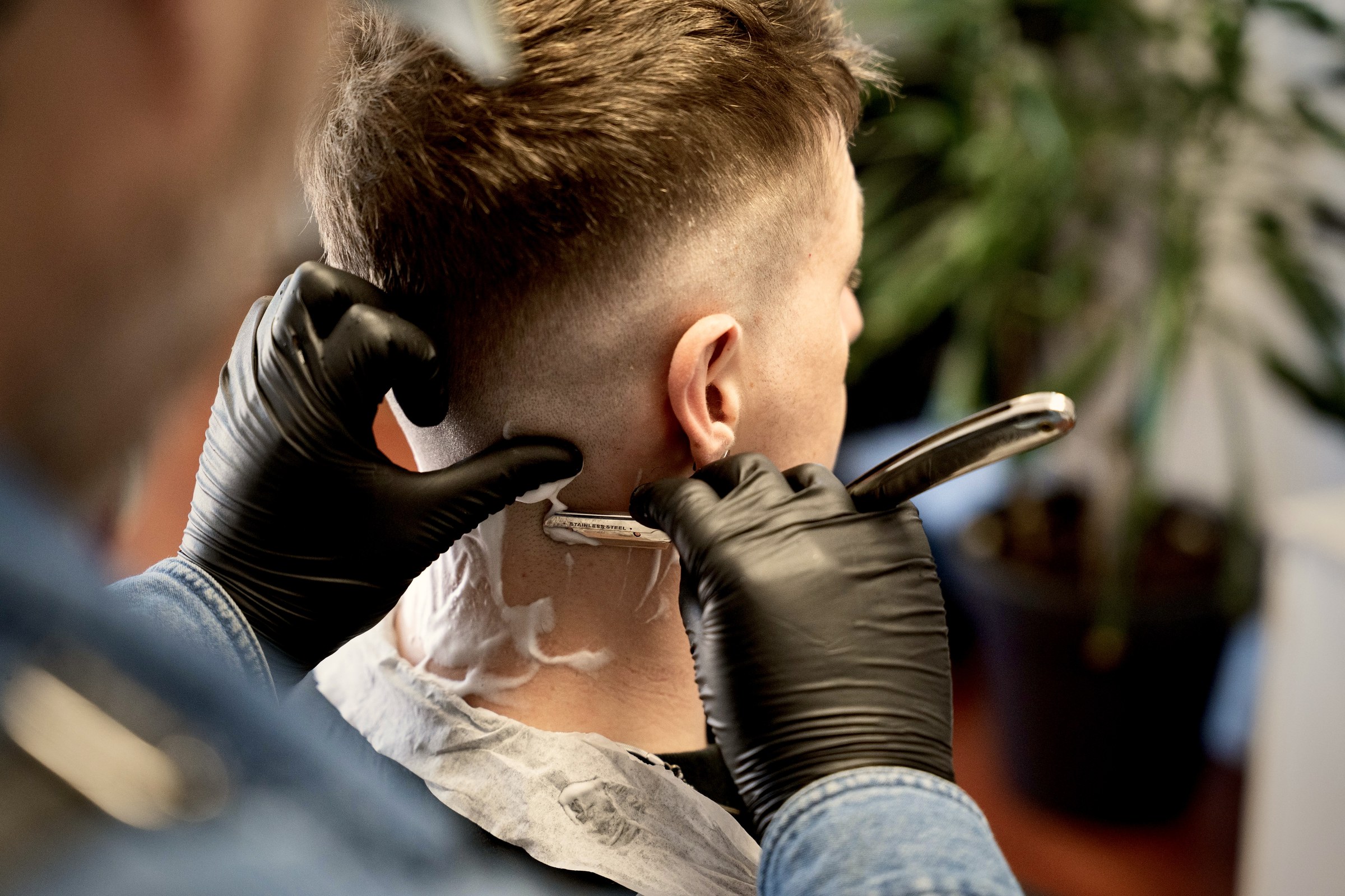 Inside Tropical Barbershop